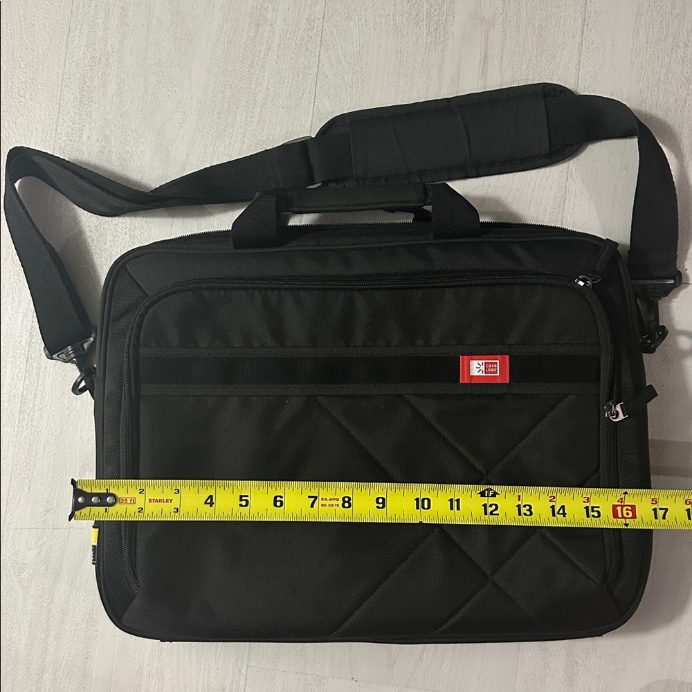 Laptop Case Logic Stylish Black Bag with Shoulder Strap - Picture 9 of 17